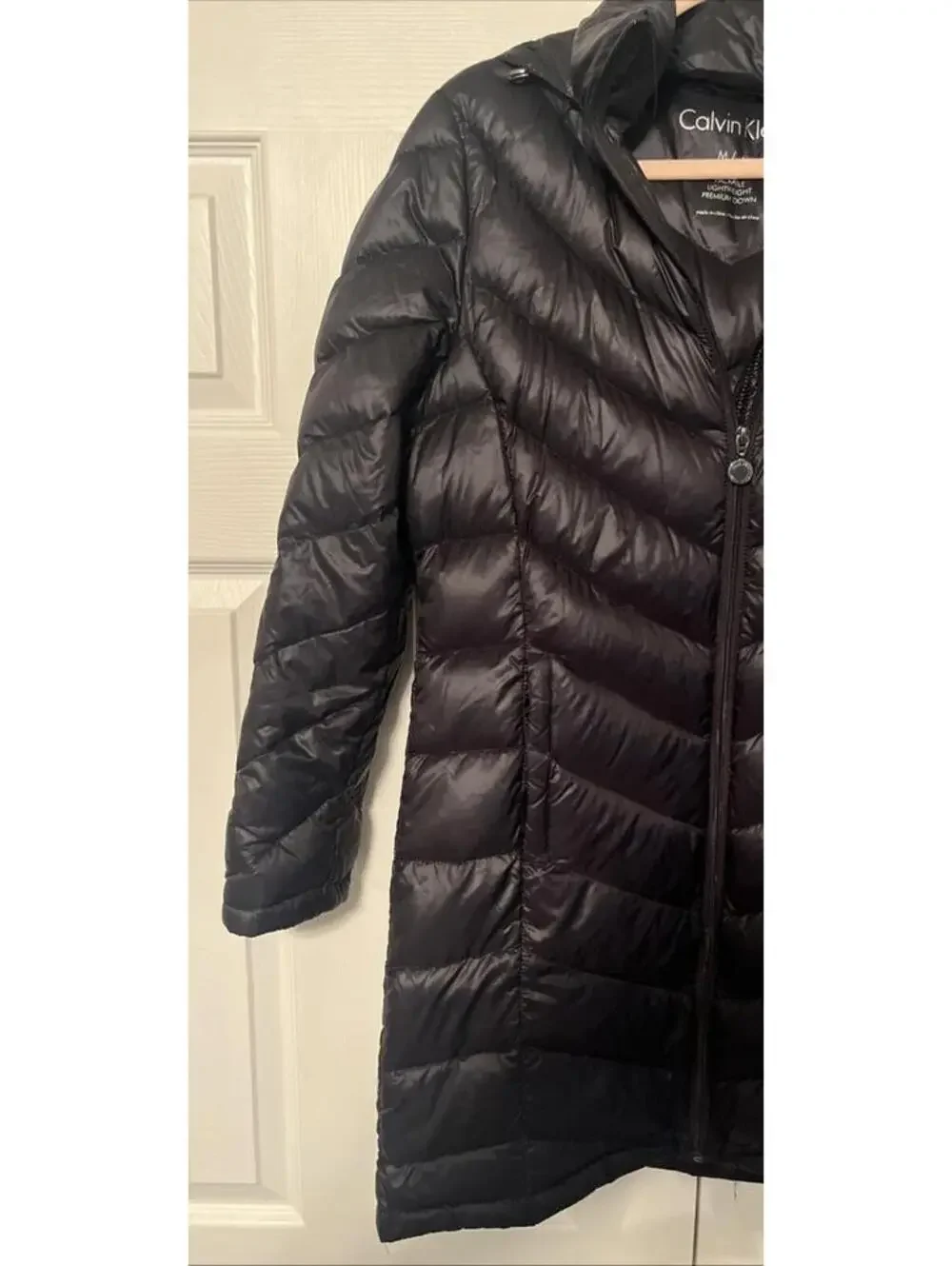 Calvin Klein Packable Pre-owned Down Lightweight Hooded Black Coat Size Medium!! - Picture 2 of 6